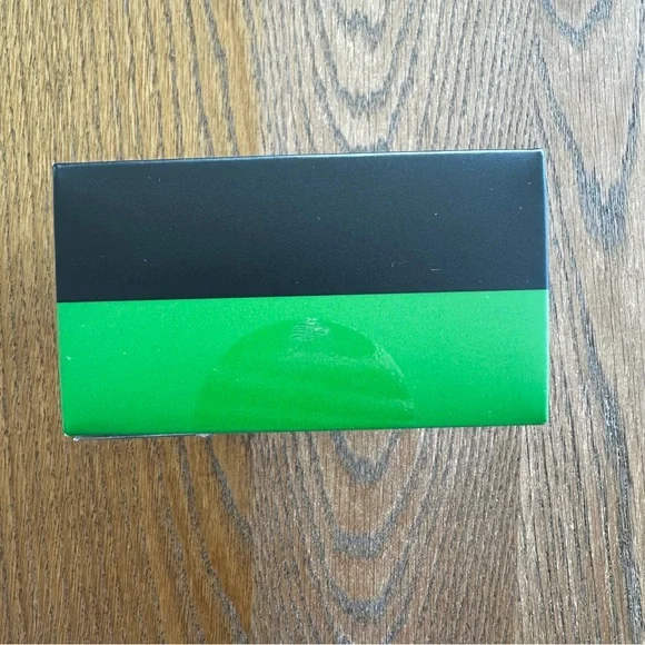 kate spade New York Kids Yellow Black Taxi Socks 3 Pack Boxed Crew Sock Set - Picture 5 of 9